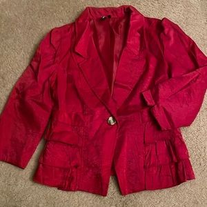 Size L Red short blazer with 3 small ruffles on each side. Last pic is the back